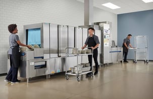 FT2000 Dishwasher Life-Style_FullLength w1Female2Male-Load_Middle_Unload